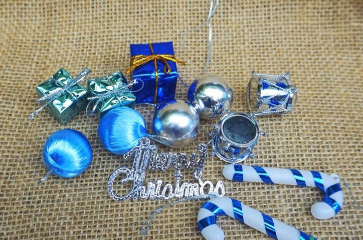 Set Phụ Kiện Trang Trí Giáng Sinh - Combo 12 Món Đồ Trang Trí Cây Thông Noel - Quả Châu, Nơ, Đồ Trang Trí Nhà Cửa