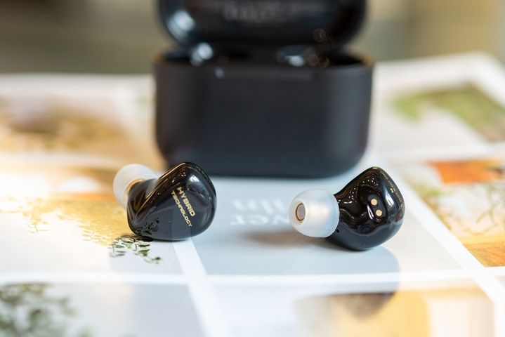 Tai Nghe Không Dây True Wireless CCA CC1 - Âm Thanh Hay, Chế Độ Game Mode, Bluetooth 5.2, Thiết Kế Nhỏ Gọn, Tặng Chương Trình Chơi Game