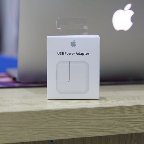 Sạc Apple 12W cho iPad và iPhone - Sạc nhanh, tương thích mọi thiết bị Apple, công suất mạnh mẽ, thiết kế dễ sử dụng, bảo hành 12 tháng.