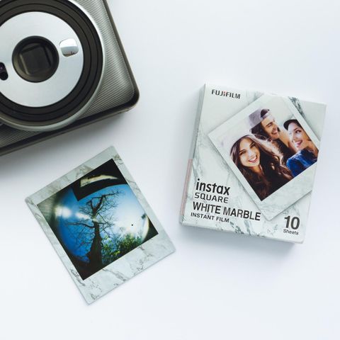 Film Vuông Chụp Ảnh Lấy Liền Fujifilm Instax - Hộp 20 Tấm Dành Cho Máy Instax Square, Chất Lượng Hình Ảnh Tuyệt Vời
