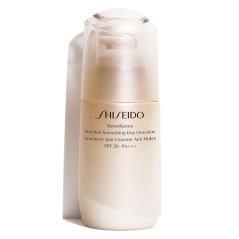 Sữa Dưỡng Da Shiseido Benefiance Wrinkle Smoothing Day Emulsion 75ml - Chống Lão Hóa, Làm Sáng Da, Chỉ Số SPF 30 PA+++