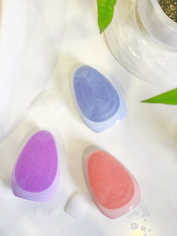 Máy rửa mặt Emmié Premium Facial Cleansing Brush - Sạch sâu, 7 chế độ rung, giúp da khỏe mạnh, dịu nhẹ, hỗ trợ chống lão hóa, bảo hành 12 tháng