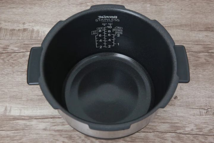 Nồi Cơm Điện Cao Tần Cuckoo CRP-CHSS1009FN 1.8L - Sang Trọng, Dung Tích Lớn, Chức Năng Đa Dạng, Bảo Quản Dễ Dàng