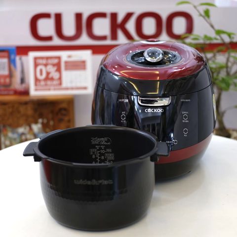 Nồi cơm điện cao tần Cuckoo CRP-HYB1080FR 1.8L - Nấu đa chế độ cho 2-10 người, tự động làm sạch và công nghệ áp suất hiện đại