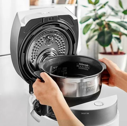 Nồi cơm điện cao tần Cuckoo CRP-LHTR0610FB 1.08L - Nấu cơm ngon, nhanh chóng và tiết kiệm điện năng cho gia đình Việt