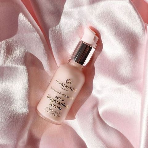 Serum Dưỡng Sáng Da Living Nature Active Brightening 30ml - Giảm Sắc Tố, Cấp Ẩm, Cải Thiện Kết Cấu Da Tươi Sáng