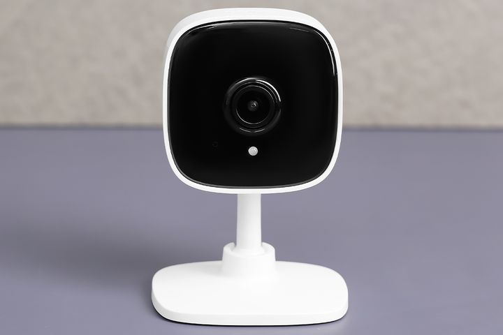Camera Wifi TP-Link Tapo C100 1080P - Giám sát gia đình, Đàm thoại 2 chiều, Tầm nhìn ban đêm, Khe cắm thẻ nhớ 128GB