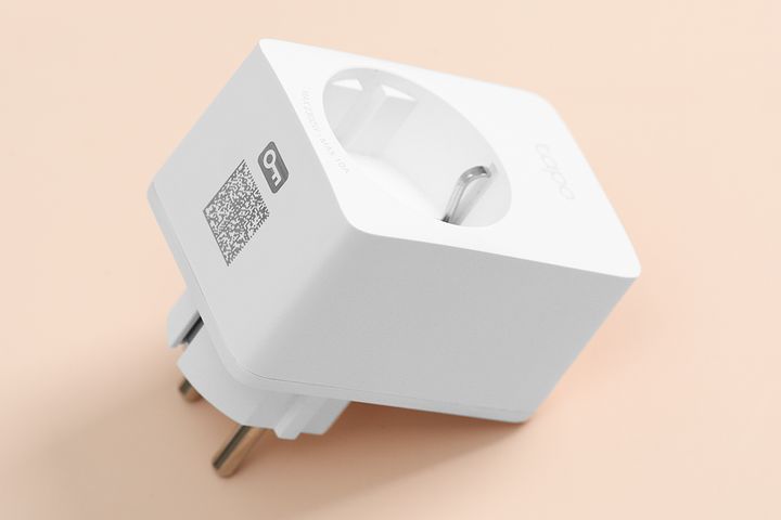 Ổ Cắm Wifi Thông Minh TP-Link Tapo P100 - Điều Khiển Từ Xa Qua Ứng Dụng, Tương Thích Alexa & Google Assistant, Thiết Kế Nhỏ Gọn 2300W