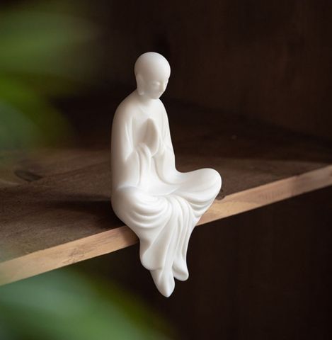 Tượng Thiền Sư An Nhiên Tự Tại Gốm Trắng Tử Sa - Vật Phẩm Phong Thủy Tinh Xảo Trang Trí Nhà Cửa, Bàn Thờ