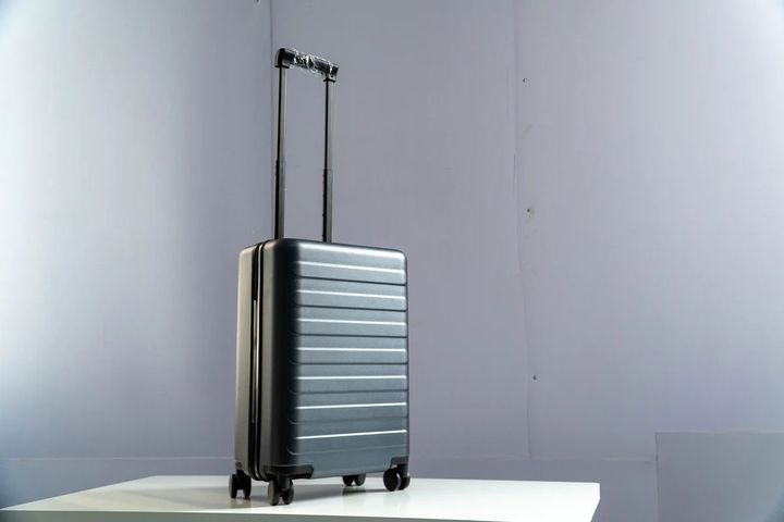 Vali Du Lịch Xiaomi 90 Point - Polycarbonate Bền Bỉ, Chống Va Đập, 4 Bánh Xoay 360 Độ - Lựa Chọn Tối Ưu Cho Mọi Chuyến Đi