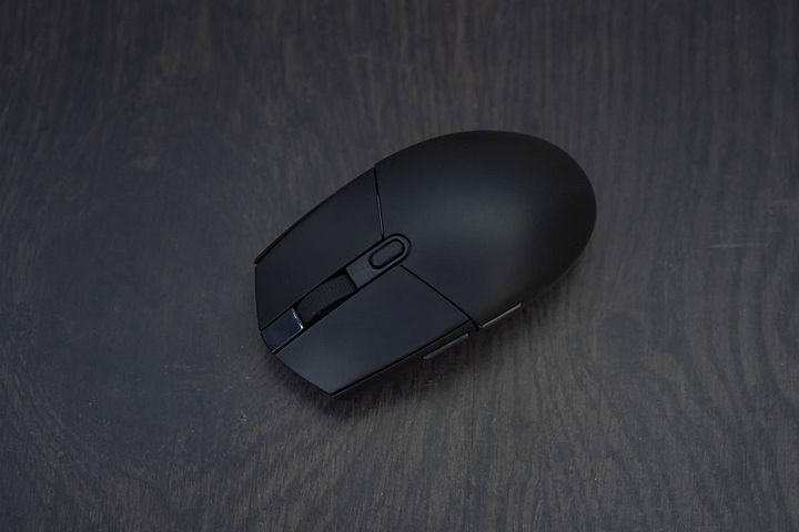 Chuột Không Dây Gaming E-Dra EM6102w Màu Đen - Độ Phân Giải 3200DPI, Thiết Kế Tối Giản Và Sang Trọng, Phù Hợp Cho Game Thủ