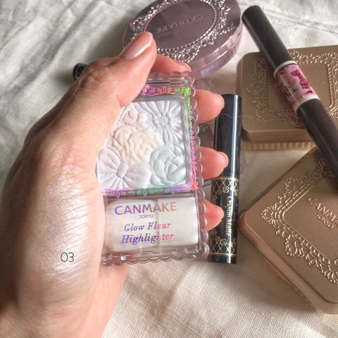 Phấn Highlight Bắt Sáng Dạng Nén Canmake - Siêu Mịn, Tán Dễ, Hiệu Ứng Glow Rạng Rỡ, Kiềm Dầu Tốt - Hàng Chính Hãng Nhật Bản