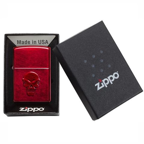 Bật Lửa Zippo 21186 Doom - Đầu Sọ Dập Nổi Trên Nền Candy Apple Red - Quà Tặng Độc Đáo Cho Người Sử Dụng