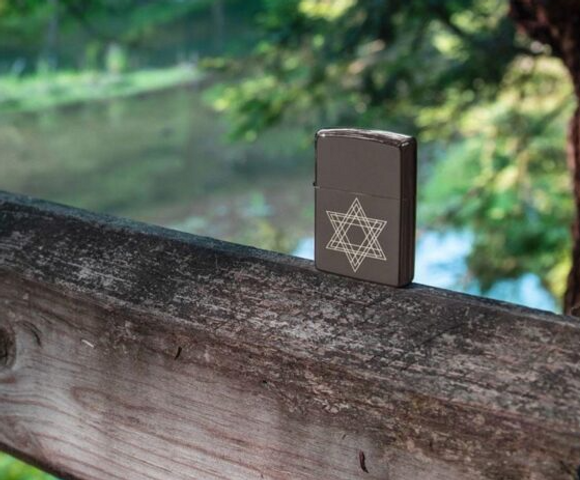 Bật Lửa Zippo 49685 Star of David Design - Bật Lửa Đồng Thau Khắc Biểu Tượng Tâm Linh Do Thái, Quà Tặng Độc Đáo