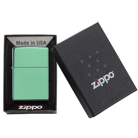 Bật Lửa Zippo Classic 28129 High Polish Green - Bật Lửa Chống Gió, Đồng Thau, Thiết Kế Sang Trọng, Quà Tặng Thú Vị