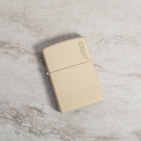 Bật Lửa Zippo Classic 49453ZL Màu Cát Sang Trọng - Logo Zippo Khắc Laser, Chất Liệu Đồng Thau Bền Đẹp, Quà Tặng Đẳng Cấp
