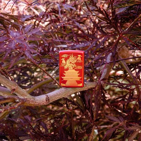 Bật Lửa Zippo Dragon Eastern Design 49517 - Họa Tiết Rồng Độc Đáo, Chất Liệu Đồng Thau, Ghi Điểm Với Người Sưu Tập