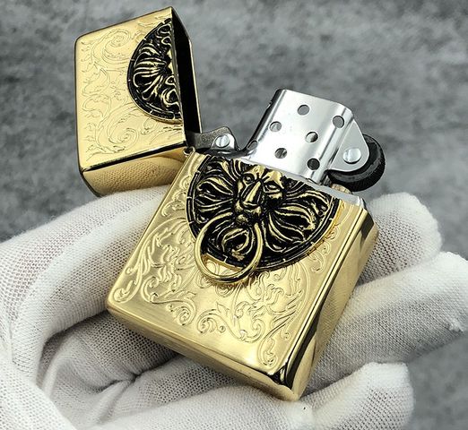 Bật lửa Zippo Lion Guard Gold ZA-1-35A Màu Vàng Sang Trọng - Họa Tiết Đầu Sư Tử Quyền Uy, Bền Bỉ, Dễ Dàng Sử Dụng