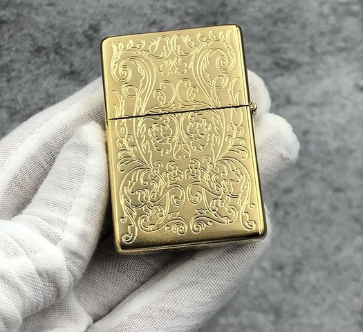 Bật lửa Zippo Lion Guard Gold ZA-1-35A Màu Vàng Sang Trọng - Họa Tiết Đầu Sư Tử Quyền Uy, Bền Bỉ, Dễ Dàng Sử Dụng