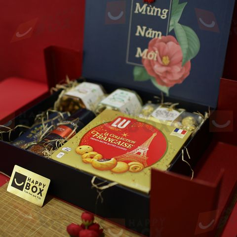 Hộp Quà Tết Sang Trọng Happybox Cát Tường Như Ý HPH054 - Gói Lộc Xuân Chất Lượng Cao với Chocolate, Cà Phê, và Mứt Ngon