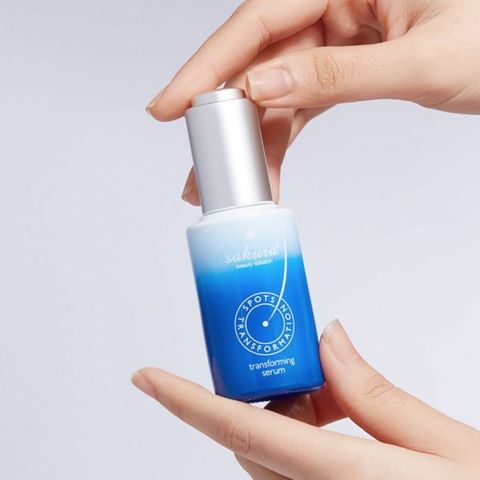 Serum Hỗ Trợ Sáng Da Giảm Nám Sakura 30ml - Giúp Làm Mờ Vết Thâm, Nám, Cung Cấp Độ Ẩm, Da Trắng Sáng Mịn Màng