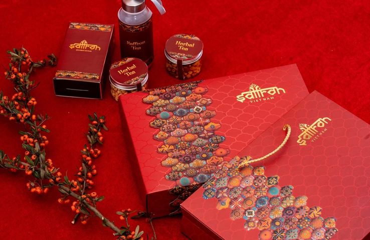 Set quà Tết Saffron Jahan 0.5g và trà hoa nhài, cúc - Quà tặng sức khỏe cho người thân, bạn bè, đối tác