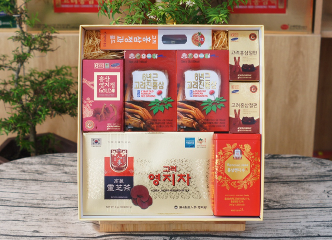 Set quà Tết sức khỏe PS51-1800 cao cấp - Quà tặng ý nghĩa cho năm mới, bao gồm trà, kẹo, nước và cao hồng sâm Hàn Quốc