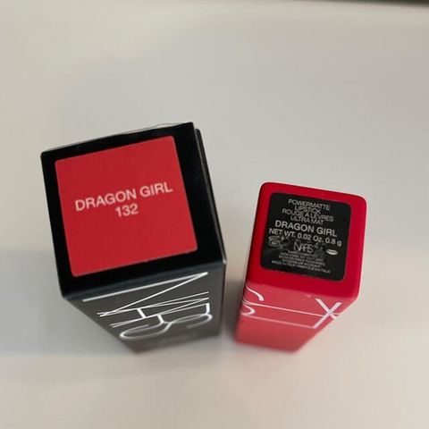 Son Nars Powermatte Lipstick 132 Dragon Girl - Thỏi Son Lì Đỏ Ruby Cao Cấp, Độc Đáo, Quyến Rũ, Phù Hợp Mọi Dịp