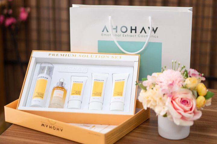 Bộ Dưỡng Da Ahohaw Premium Solution - Hỗ Trợ Trẻ Hóa, Giảm Nếp Nhăn, Cấp Ẩm Săn Chắc Cho Mọi Loại Da