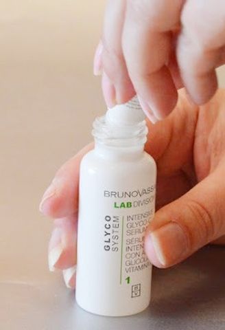 Serum Bruno Vassari Glyco C Hỗ Trợ Sáng Da - Đẩy Lùi Dấu Hiệu Lão Hóa, Tái Tạo Da, Chứa Axit Glycolic và Vitamin C, 30ml