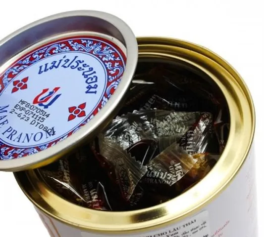 Dầu Sa Tế Nấu Lẩu Thái Maepranom 900g - Gia Vị Đậm Đà Cho Lẩu Tom Yum Thái Lan - Hương Vị Chua Cay Tuyệt Hảo