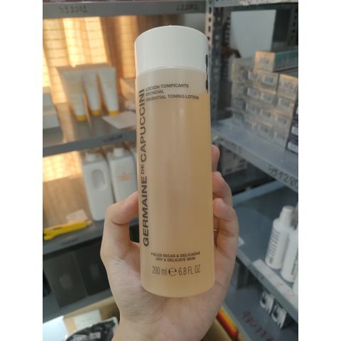 Lotion Essential Toning Germaine De Capuccini - Hỗ Trợ Cân Bằng PH Cho Da Khô, Dưỡng Ẩm, Làm Sáng Da 200ml