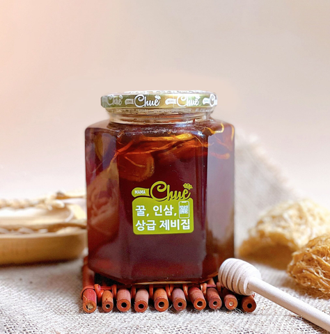 Mật Ong Sâm Saffron Mama Chue Hàn Quốc - Tăng Cường Sức Khỏe, Làm Đẹp Da, Hỗ Trợ Cơ Thể Bồi Bổ, Detox Tự Nhiên 500ml