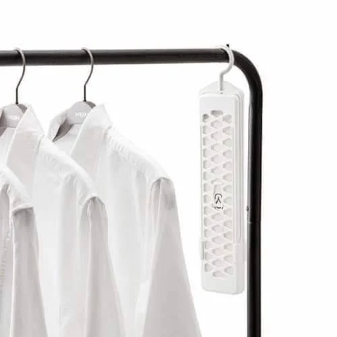 Thanh Hút Ẩm Tủ Quần Áo Hanssem - Giải Pháp Chống Ẩm Mốc, Thoáng Khí Và Khử Mùi Hiệu Quả Cho Quần Áo Và Túi Xách