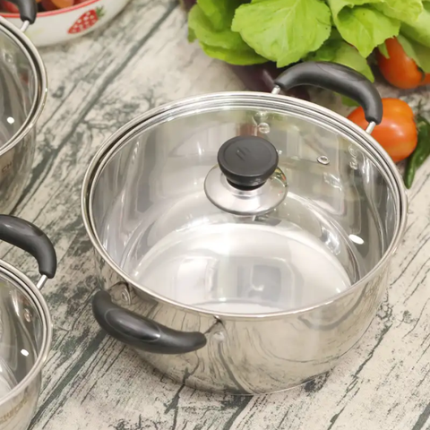 Bộ 3 nồi inox cao cấp Chefman CM-922 - Chất liệu bền đẹp, sáng bóng, kích cỡ 18-22-24cm cho mọi nhu cầu nấu nướng gia đình