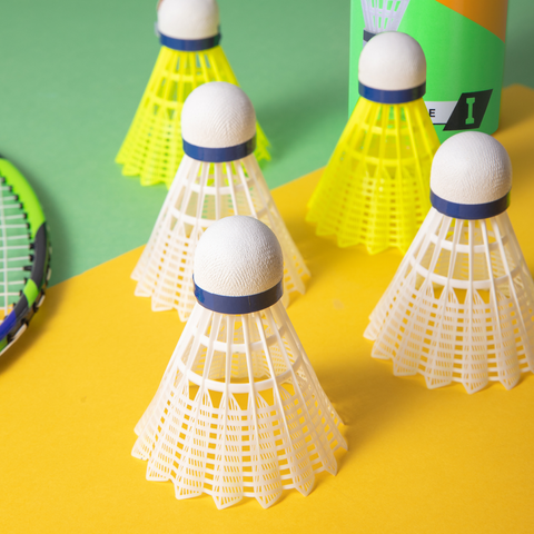 Hộp 6 quả cầu lông Agnite Nylon Siêu Nhẹ và Bền - Màu Trắng Vàng, Dụng Cụ Thể Thao Chất Lượng Cao, Dễ Điều Khiển