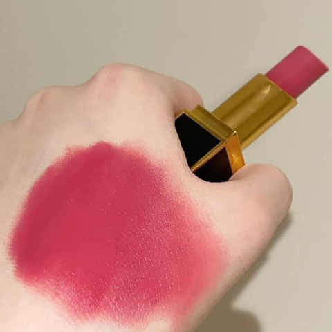 Son Tom Ford Lip Color Satin Matte 26 To Die For - Hồng Đất Chất Son Mềm Mịn, Bám Màu Lên Đến 8 Giờ, Lớp Son Sang Trọng Cho Phái Đẹp