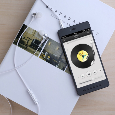 Tai Nghe Dây Dẹt 3.5mm Remax RM-610D - Âm Bass Mạnh Mẽ, Thiết Kế Thông Minh, Chất Lượng Âm Thanh Tốt, Điều Khiển Dễ Dàng