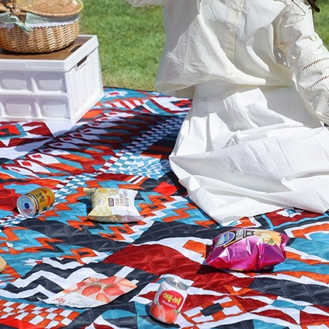 Thảm Dã Ngoại Ngoài Trời Họa Tiết Độc Đáo - Thảm Picnic Gọn Nhẹ Cho Cắm Trại và Du Lịch, Kích Thước 200x200cm