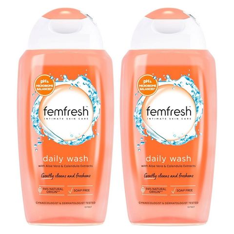 Combo 2 dung dịch vệ sinh phụ nữ Femfresh Daily Intimate