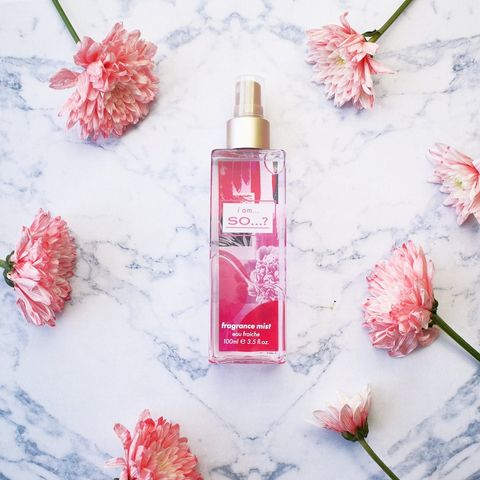 Xịt Thơm Toàn Thân I Am...So...? - Hương Quả Quýt và Gỗ Cashmere, Lưu Hương 6 Tiếng, Dung Tích 100ml