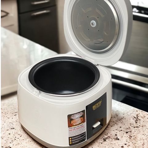 Nồi Cơm Điện Bennix BN-018HC 1.8L - Công Suất 700W, Lòng Nồi Niêu Chống Dính, Chế Độ Nấu & Giữ Ấm Thông Minh, Cơm Chín Ngon