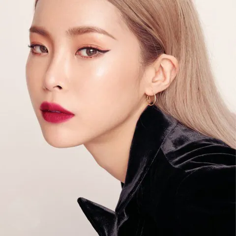 Son Dior Rouge Dior 784 Rouge Rose Refillable Lipstick - Đỏ Hồng Sang Trọng, Độ Bám 10h, Chất Satin Căng Mướt, Dưỡng ẩm Môi