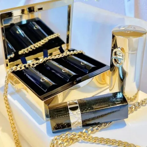 Set 4 Son Thỏi Dior Limited Edition - Sang Trọng, Trendi với 4 Màu Đỏ Nhung, Đỏ Hồng, Đỏ Lì và Hồng Cam - Quà Tặng Hoàn Hảo cho Phụ Nữ