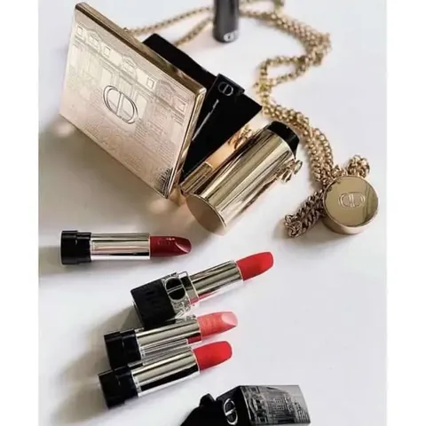 Set 4 Son Thỏi Dior Limited Edition - Sang Trọng, Trendi với 4 Màu Đỏ Nhung, Đỏ Hồng, Đỏ Lì và Hồng Cam - Quà Tặng Hoàn Hảo cho Phụ Nữ