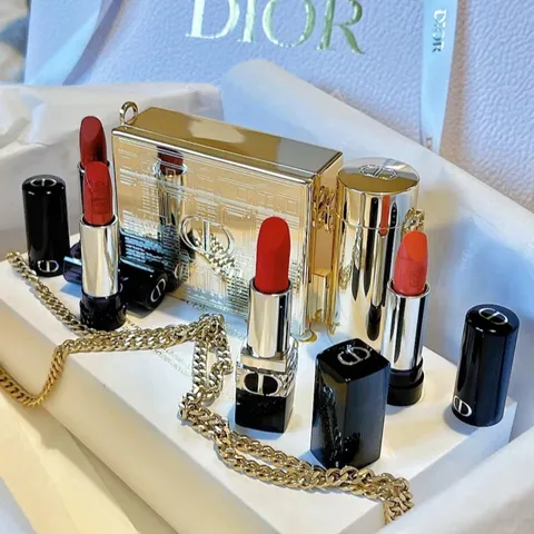 Set 4 Son Thỏi Dior Limited Edition - Sang Trọng, Trendi với 4 Màu Đỏ Nhung, Đỏ Hồng, Đỏ Lì và Hồng Cam - Quà Tặng Hoàn Hảo cho Phụ Nữ