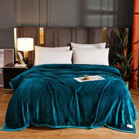 Chăn Lông Tuyết Muji Cao Cấp Xuất Nhật - Mịn Mượt, 2 Mặt, Nhiều Màu, Kích Thước 1m8x2m và 2m x 2m3 - Sản Phẩm Thoải Mái Quanh Năm