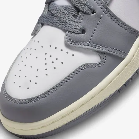 Extrim | Cẩm nang phân biệt giày Air Jordan 1 thật và giả mới nhất 2022