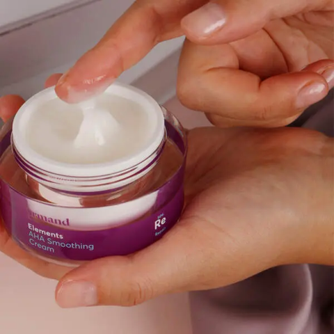 Kem Dưỡng Trẻ Hóa Da Juliette Armand AHA Smoothing Cream - Cấp Nước, Giúp Da Săn Chắc, Mịn Màng, Phù Hợp Mọi Loại Da