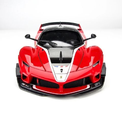 Mô hình siêu xe Ferrari FXX K EVO 1:18 Bburago Signature - Siêu xe mô phỏng chi tiết hoàn hảo, trang trí nhà cửa độc đáo cho tín đồ xe hơi.